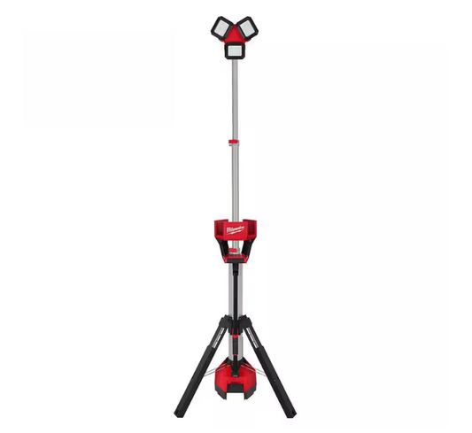 Lámpara Rocket 6000 Lúmenes USB Altura Máxima 7' Milwaukee