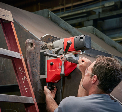 Taladro/Drill Electromagnético 1-5/8" 13 Amperios 475 RPM Milwaukee